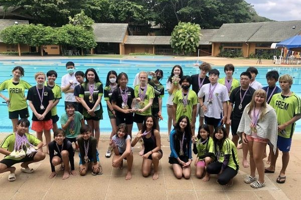 Prem Seniors crowned as CMAC Swim Champions 2022! 普林高年级组学生勇夺2022年度CMAC游泳冠军！
